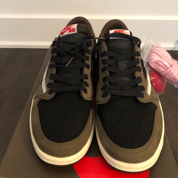 Jordan 1 Travis Scott low - Picture 2 of 12